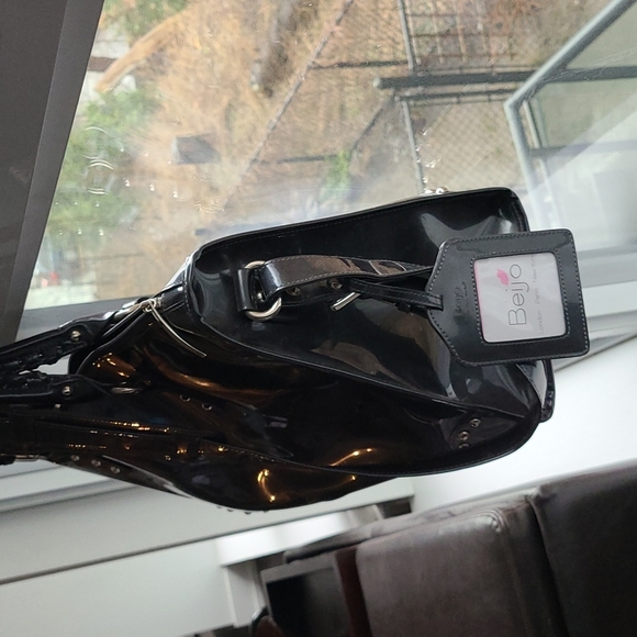 Overnight Weekend Bag - Picture 2 of 6